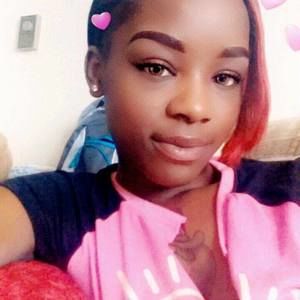 Meet your Posher, Marie